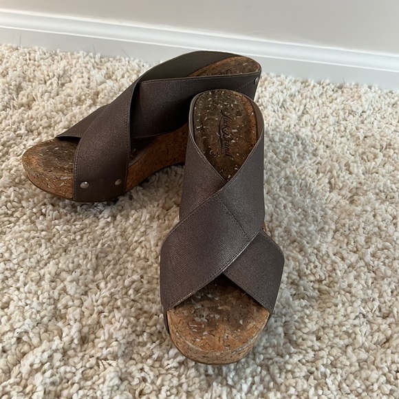 Lucky Brand Platform Wedge (metallic/cork) 🍀 - Picture 3 of 4